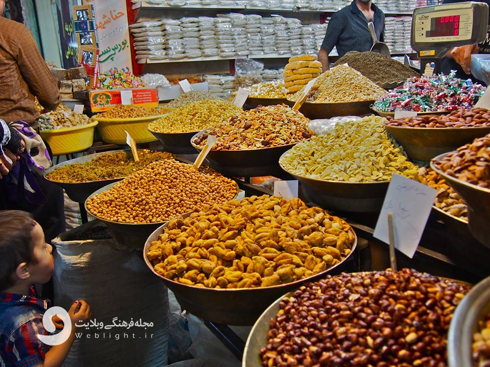 یلدا و بازار