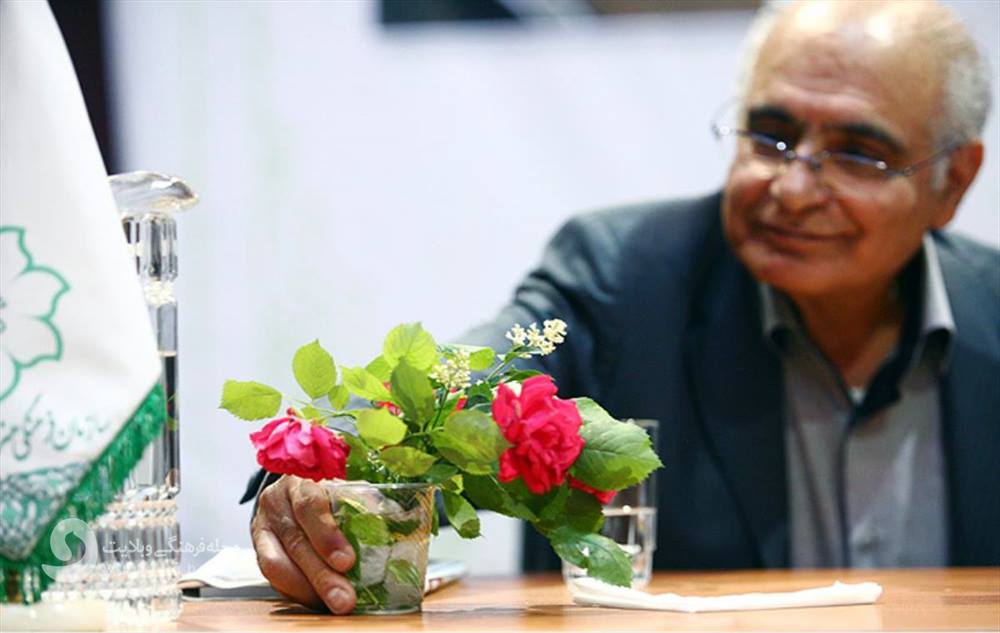 هوشنگ مرادی کرمانی