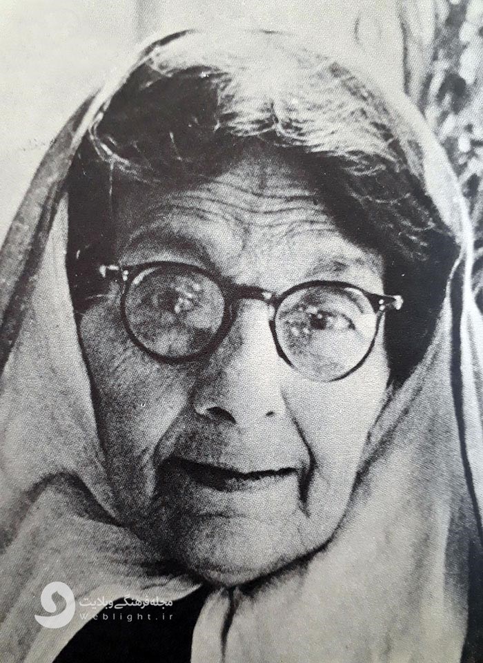 مادر جلال آل احمد