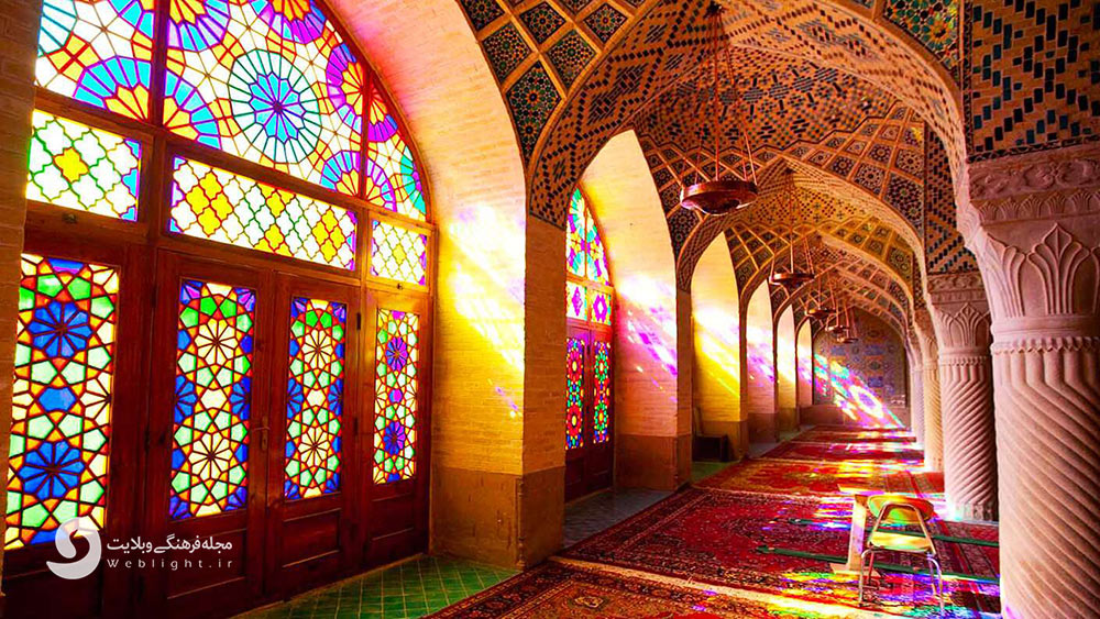پنجره رنگی مسجد نصیر الملک