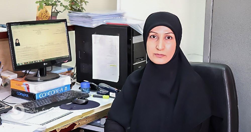 رقیه کریمی نویسنده کتاب 500 صندلی خالی